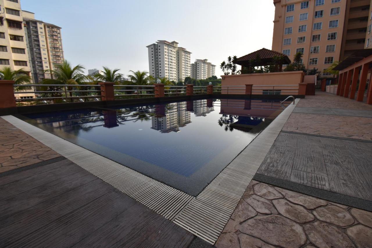 อพาร์ตเมนต์ 3 ห้องนอน 2 ห้องน้ำส่วนตัว ขนาด 75 ตร.ม. – เชอราส Apartment กัวลาลัมเปอร์ ภายนอก รูปภาพ
